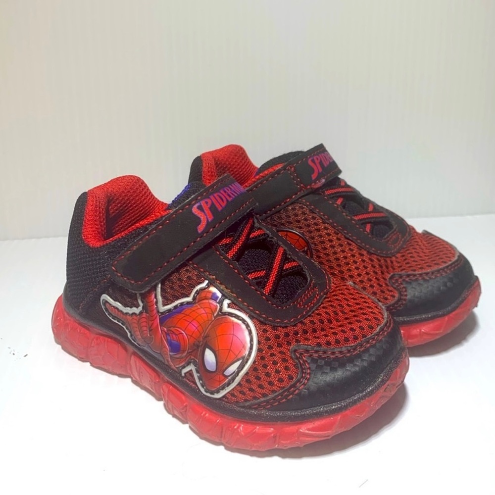 Spider-Man toddler tennis shoes size 6